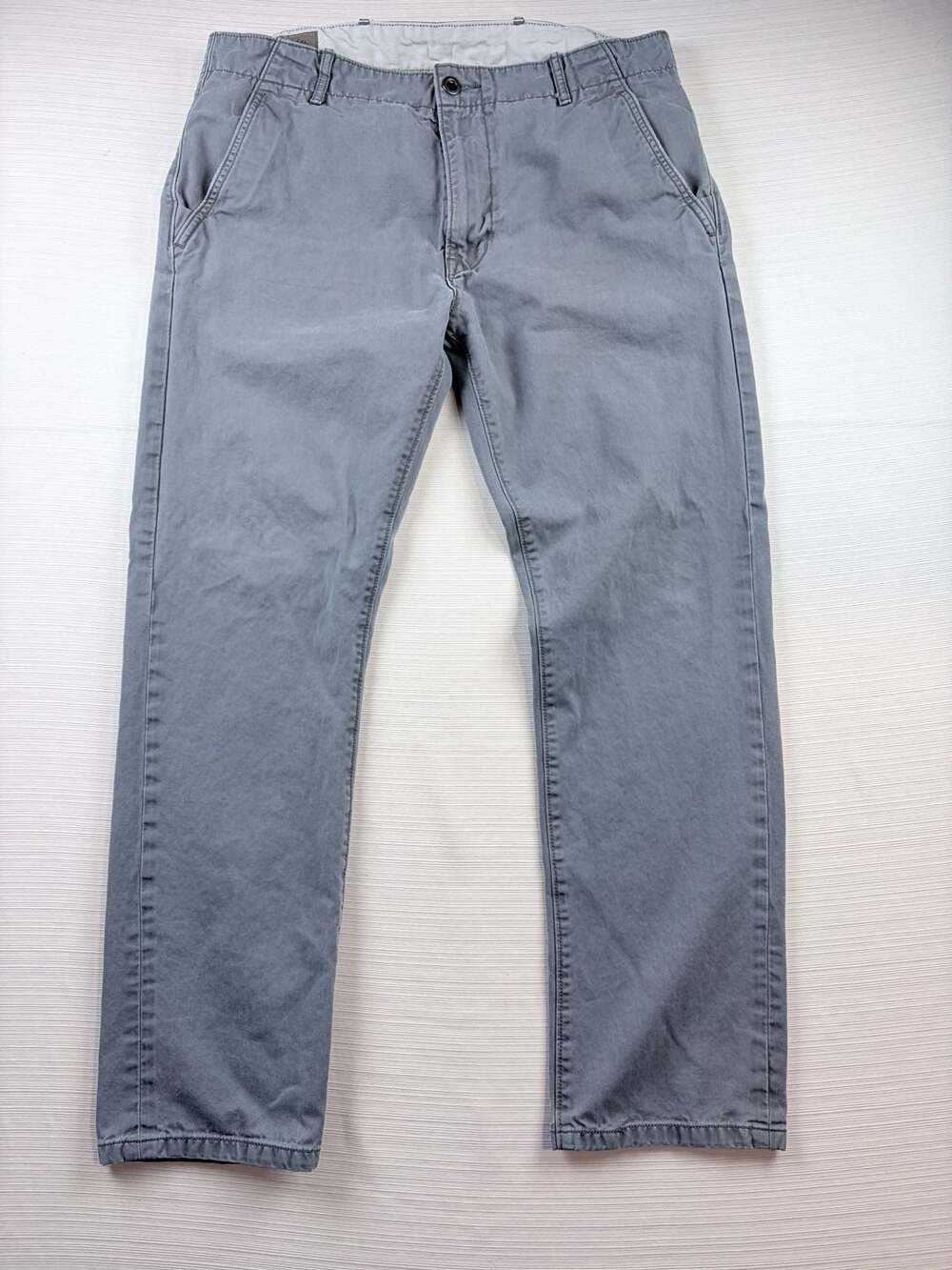 Levi's 502 Taper Pants Size W34 L30 Gray Cotton Chinos Flap Pockets